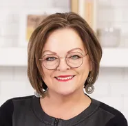 Candace, founder of LeAnn's Love, smiling in a portrait